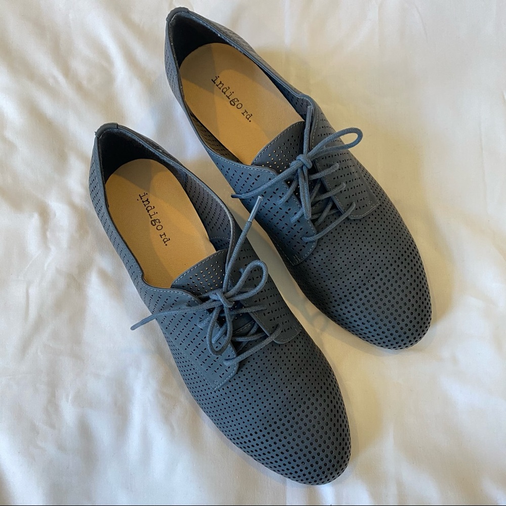 Indigo Rd. Navy Blue Oxford Style Flats 💕